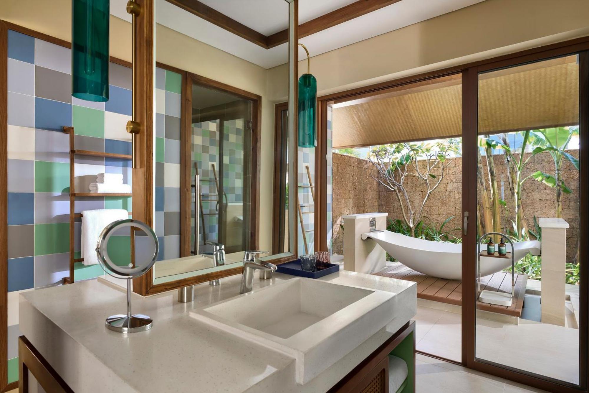 Voco Quang Binh Resort By Ihg 동허이 외부 사진