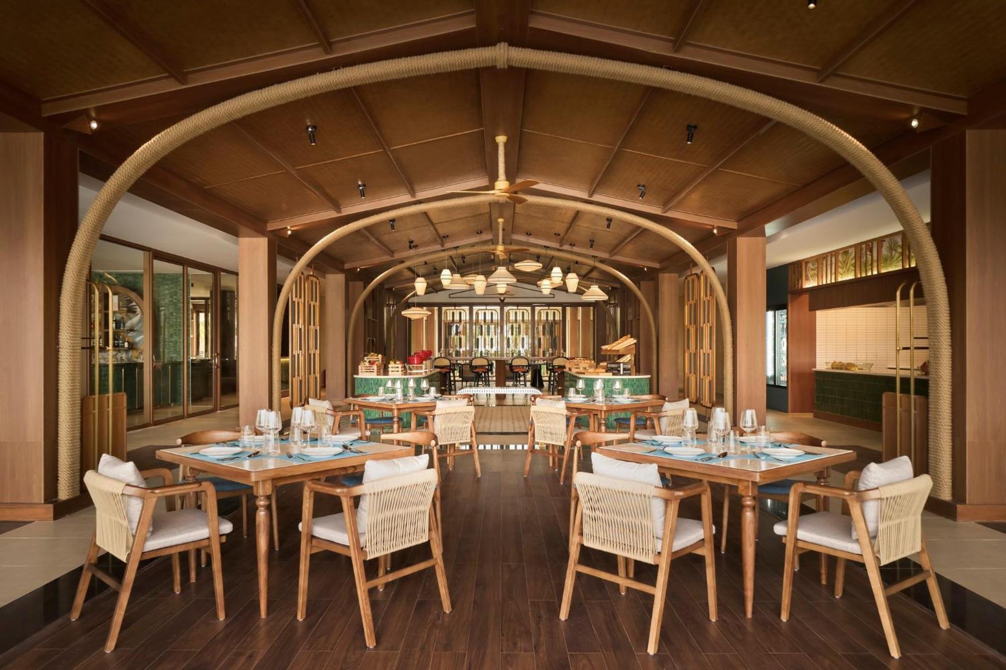 Voco Quang Binh Resort By Ihg 동허이 외부 사진