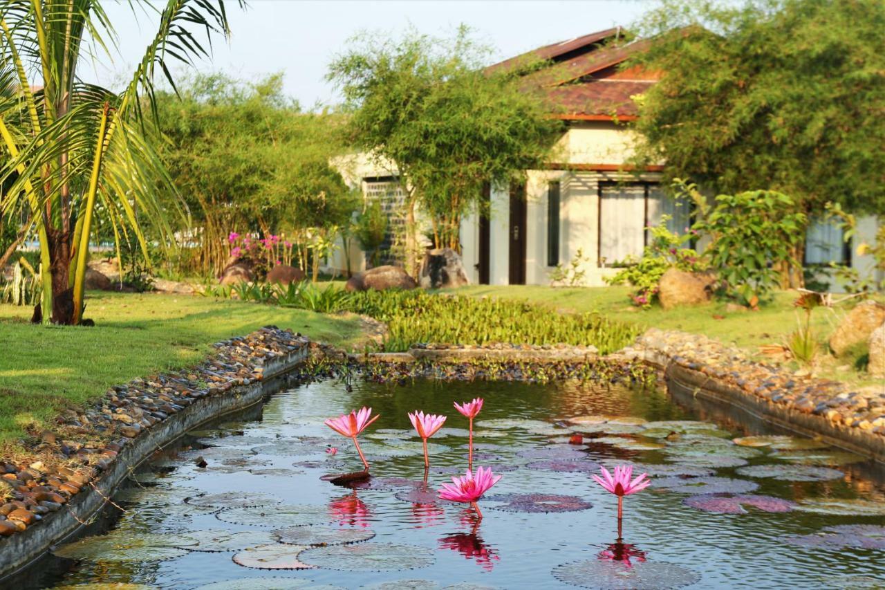 Bao Ninh Beach Resort 동허이 외부 사진